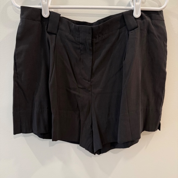Theory - Black "Sherlyn Bandit" Silk Shorts, Size 10 - Picture 1 of 3
